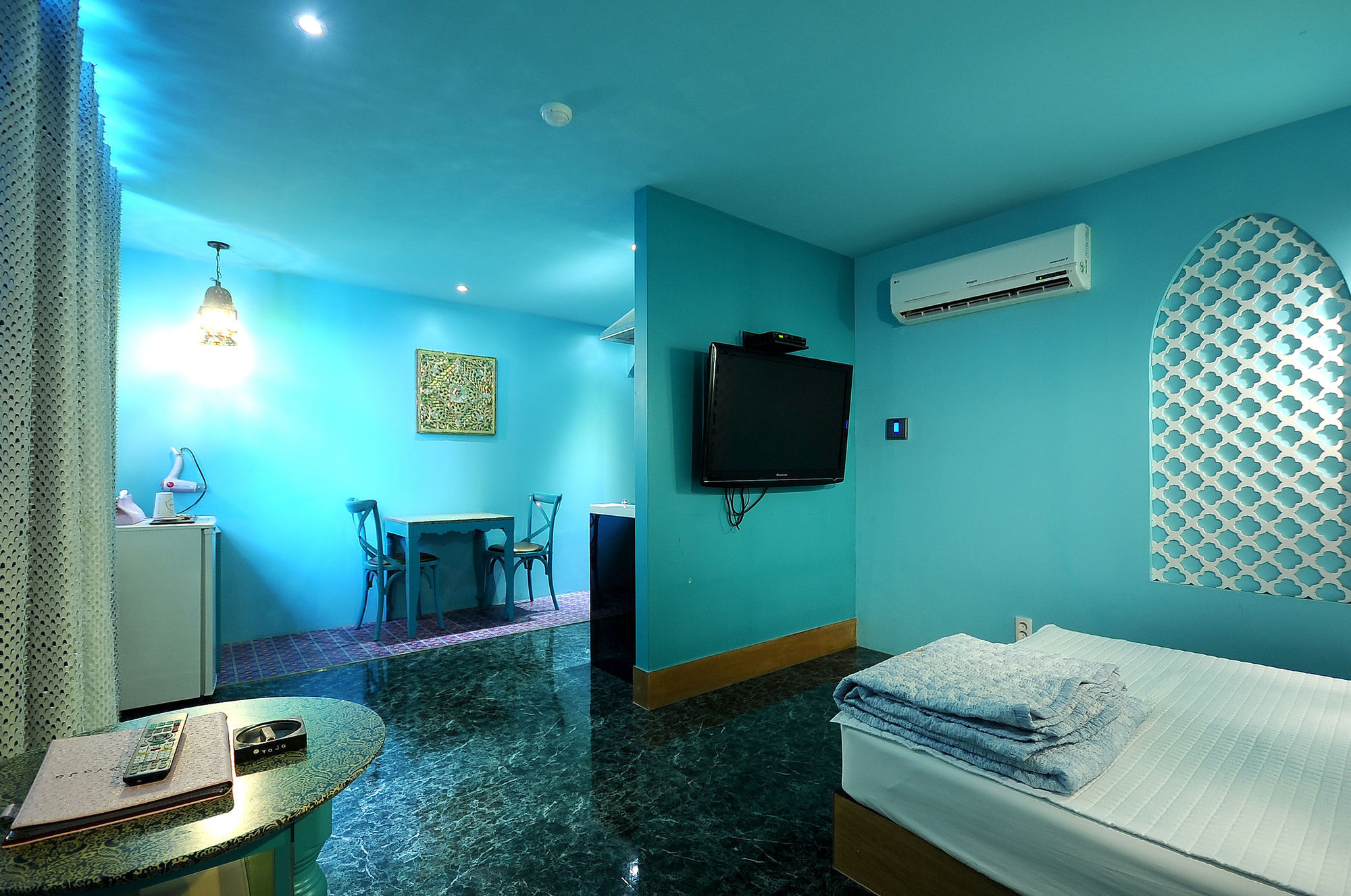 Hotel 1 Night 2 Days Jagalchi Busan Exteriör bild
